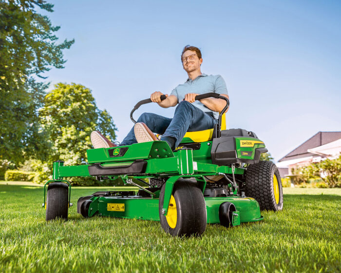John Deere Z320M Side Discharge 42" Zero-Turn Lawn Mower - Image 2