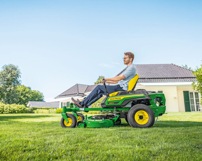 John Deere Z320M Side Discharge 42" Zero-Turn Lawn Mower - Image 3