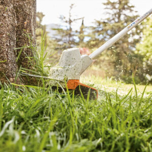 STIHL FSA57 Cordless Grass Trimmer - Image 4