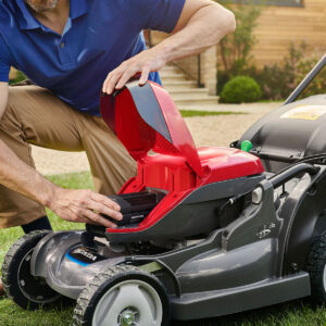 Honda HRX476 XB Cordless Lawnmower Bundle - Image 2