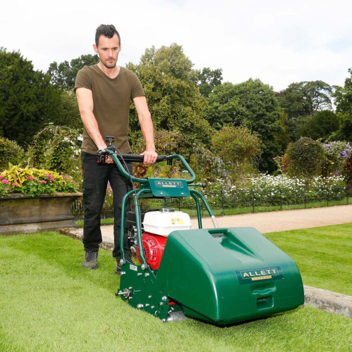 Allett Westminster 20H Lawnmower - Image 2