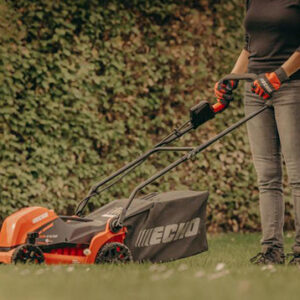 Echo DLM-310/35P Cordless Lawnmower - Image 3