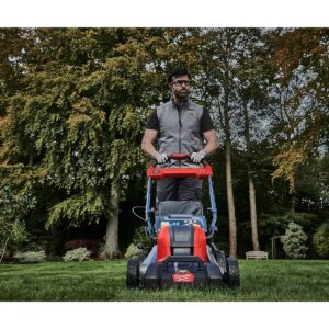 MILWAUKEE® M18 FUEL™ 46cm Cordless Lawnmower (Mower only) - Image 3