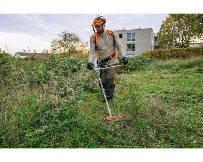 STIHL FSA200 Cordless Brushcutter - Image 5