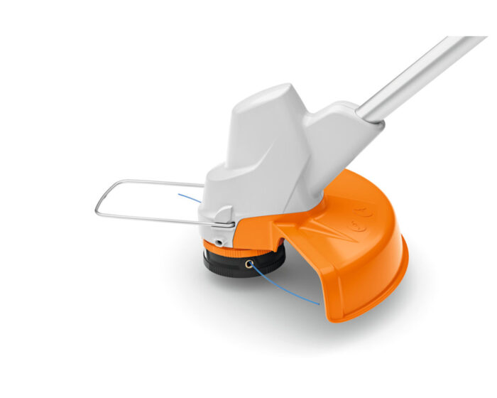 STIHL FSA57 Cordless Grass Trimmer Set - Image 3