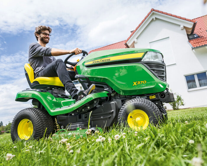John Deere X370 Ride On Lawn Mower (Power Unit Only) - Image 2