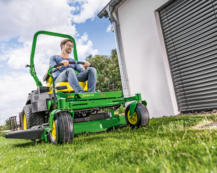 John Deere Z530M Side Discharge 48" Zero-Turn Lawn Mower - Image 4