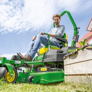 John Deere Z545R Side Discharge 48" Zero-Turn Lawn Mower - Image 2