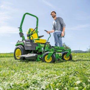 John Deere Z545R Side Discharge 48" Zero-Turn Lawn Mower - Image 4
