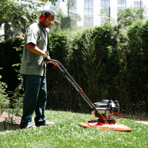 Husqvarna GX 560 Hover Mower - Image 2