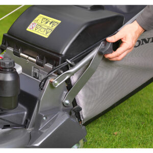 Honda HRD 536 HX Lawnmower - Image 4