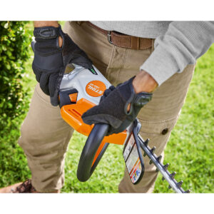 STIHL HSA 40 Cordless Hedge Trimmer - Image 4