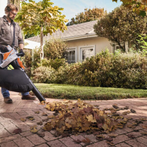STIHL SHA56 Cordless Blower / Vacuum Set - Image 5