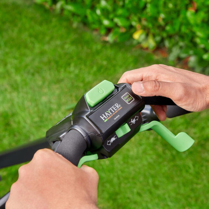 Hayter Hawk 43 AD Cordless Lawnmower Set - Image 9