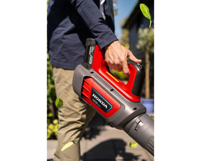 Honda HHB36BXB Cordless Leaf Blower - Image 6