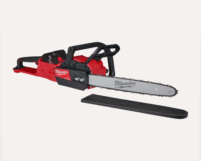 MILWAUKEE® M18 FUEL™ 35cm Chainsaw Kit - Image 2
