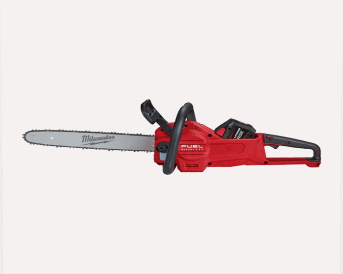 MILWAUKEE® M18 FUEL™ 35cm Chainsaw Kit - Image 3