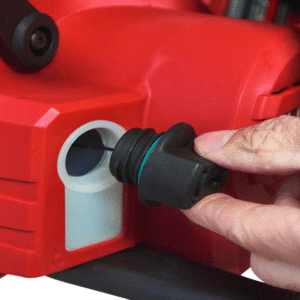 MILWAUKEE® M18 FUEL™ 35cm Chainsaw Kit - Image 4