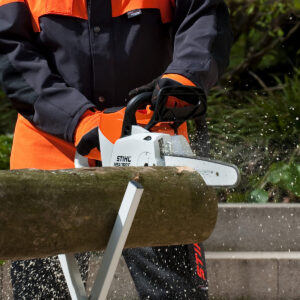 Stihl MSA160C-B Cordless Chainsaw - Image 2