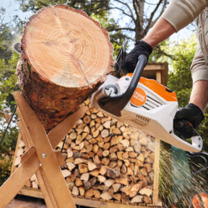 STIHL MSA80C-B Cordless Chainsaw - Image 6