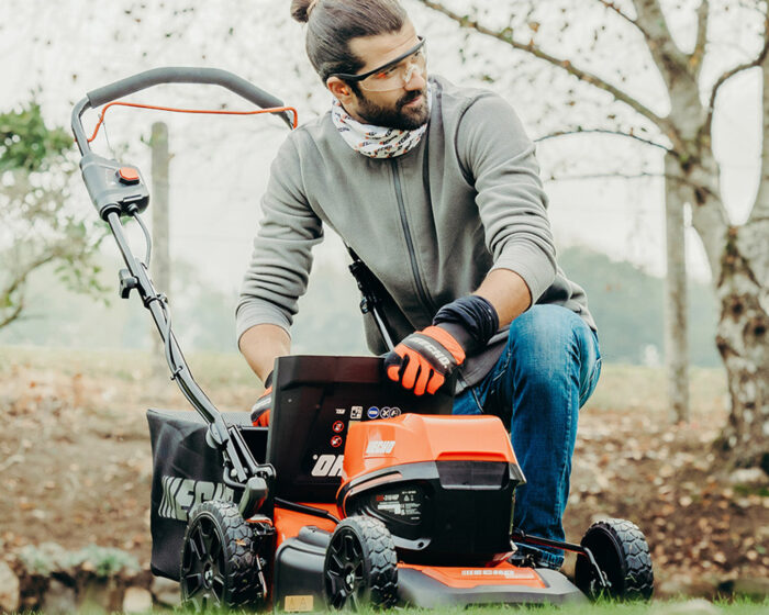 Echo DLM-310/46P Cordless Lawnmower - Image 2
