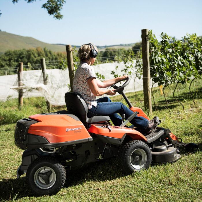 Husqvarna Rider 214TC Rear Discharge and Mulching 37" Mower - Image 4
