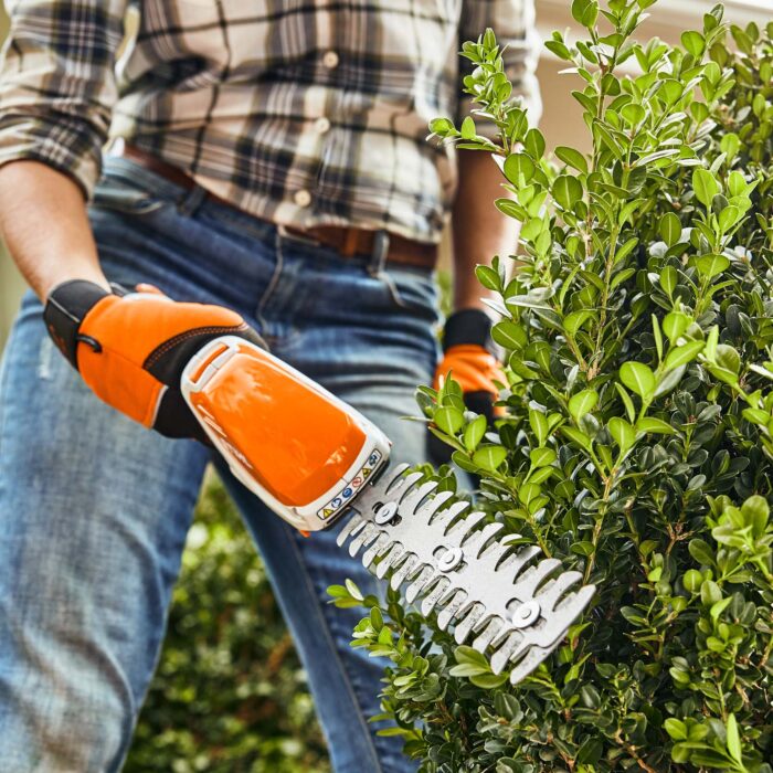 Stihl HSA26 Cordless Garden Shears - Image 3