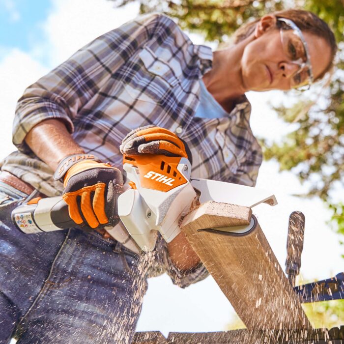 Stihl GTA26 Cordless Garden Pruner Set - Image 4