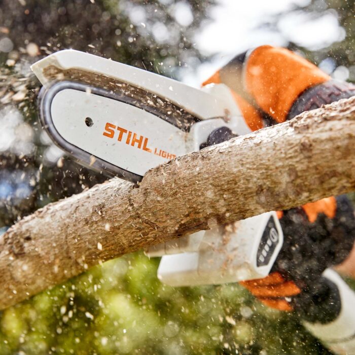 Stihl GTA26 Cordless Garden Pruner Set - Image 3