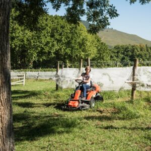 Husqvarna Rider 214TC Rear Discharge and Mulching 37" Mower - Image 3