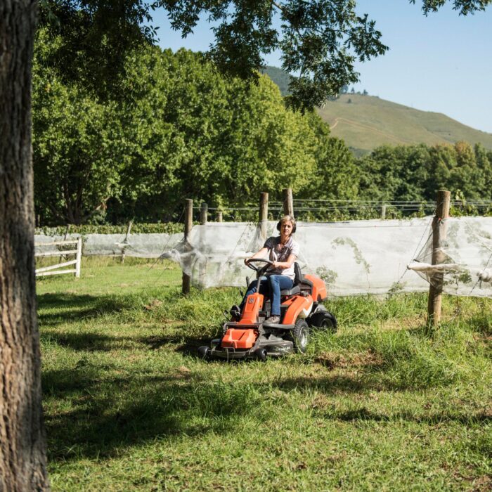 Husqvarna Rider 214TC Rear Discharge and Mulching 37" Mower - Image 3