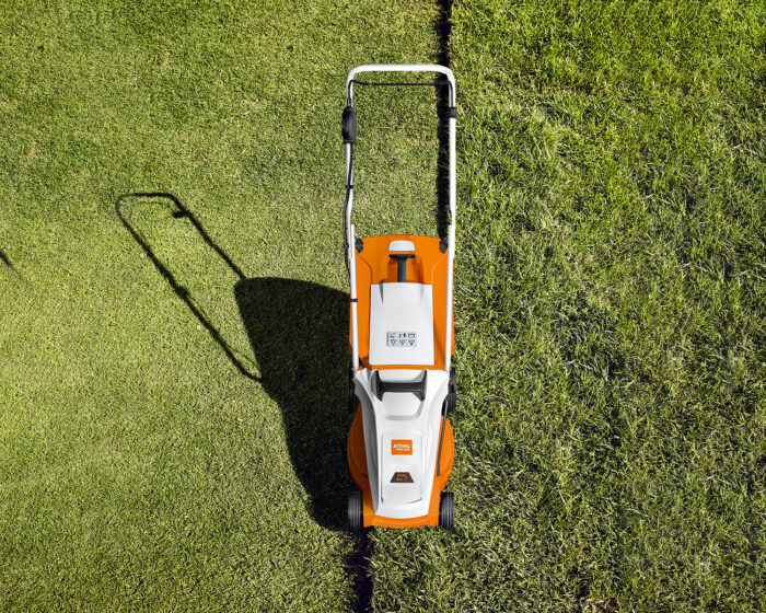 STIHL RMA235 Cordless Lawnmower - Image 3