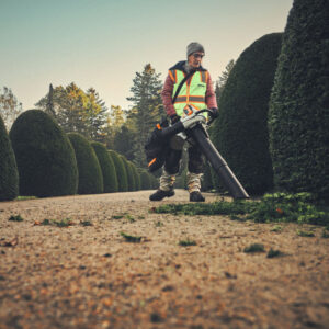 STIHL SHA 140 Cordless Vacuum Shredder - Image 3